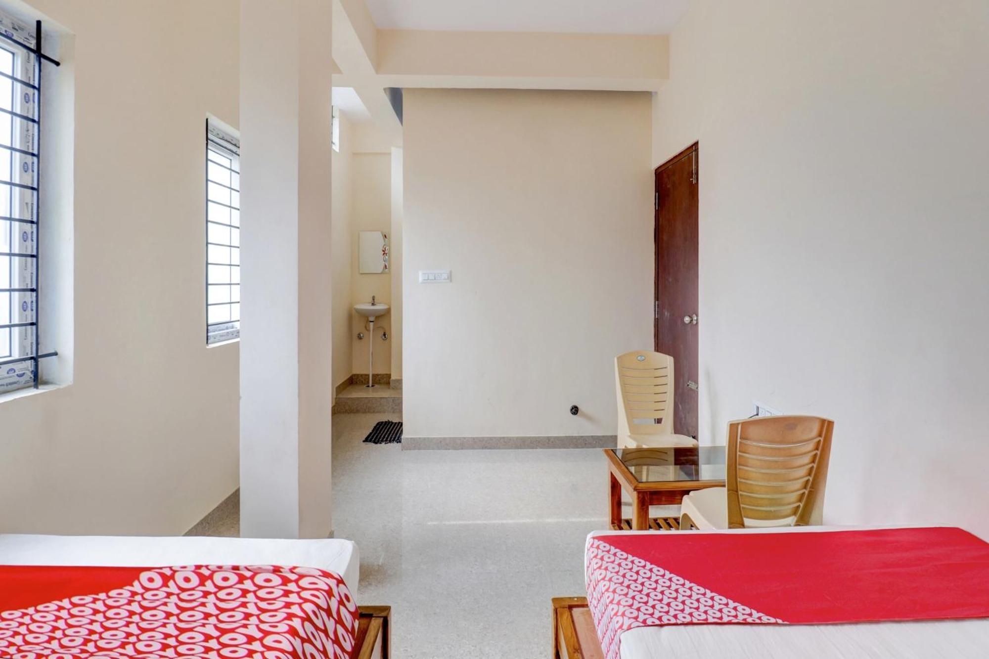 Oyo Flagship Golden Treasury Hotell Bangalore Eksteriør bilde